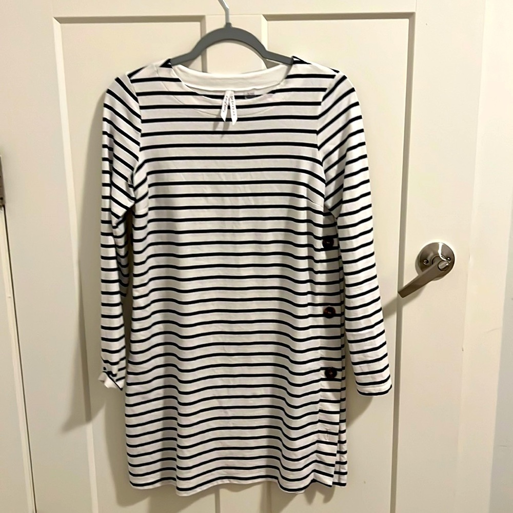 Seraphine nursing and maternity tunic dress.